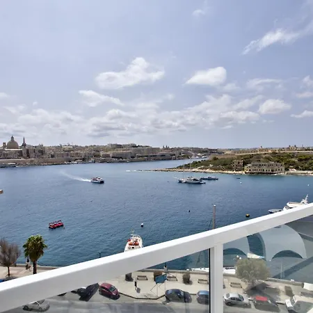 Bastions Seaview Apartments And Duplex Penthouse In Sliema By Shortletsmalta Exterior photo