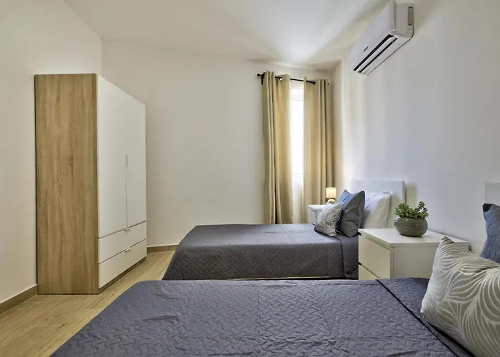 Bastions Seaview Apartments And Duplex Penthouse In Sliema By Shortletsmalta