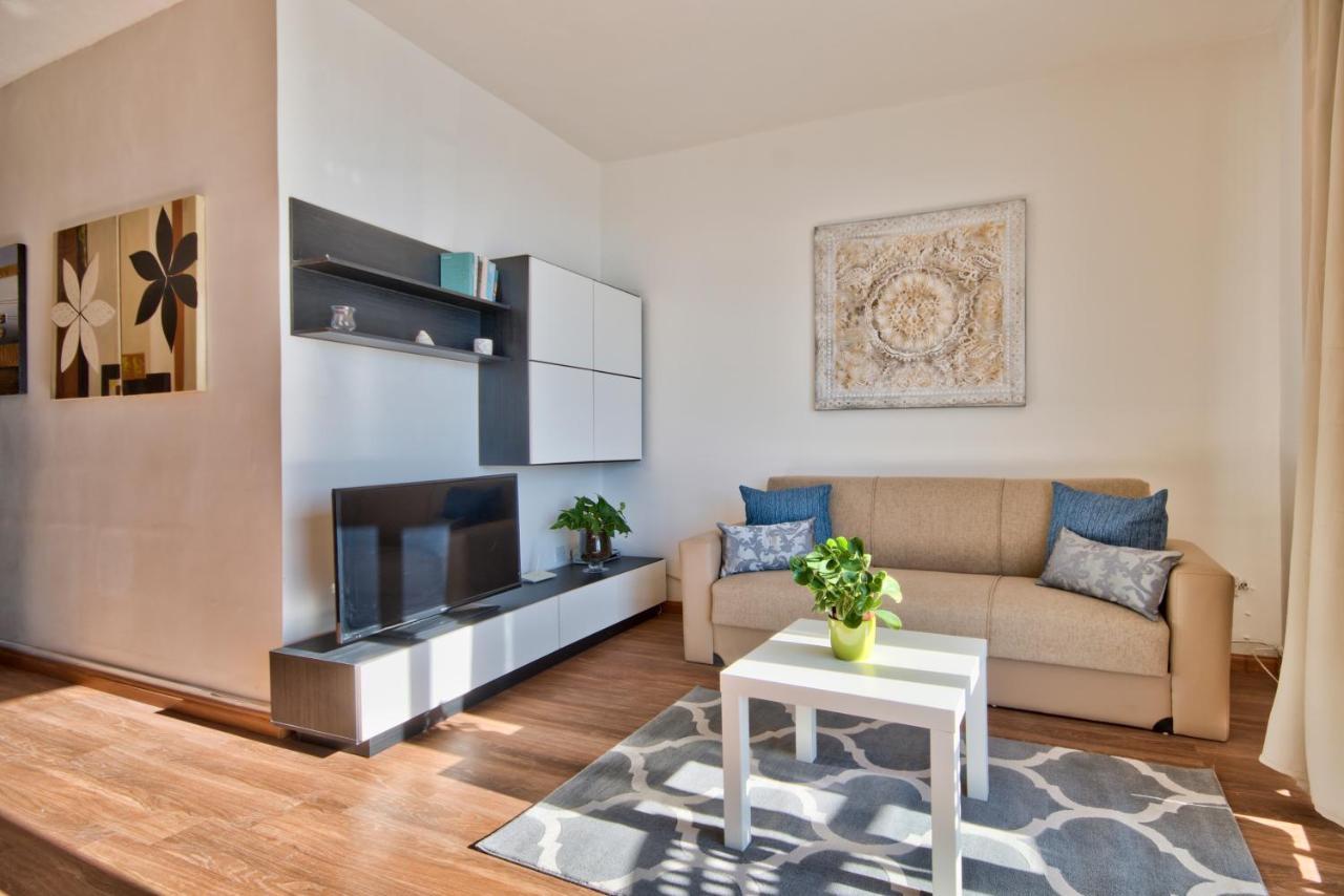 Bastions Seaview And Duplex Penthouse In By Shortletsmalta Apartamento Sliema
