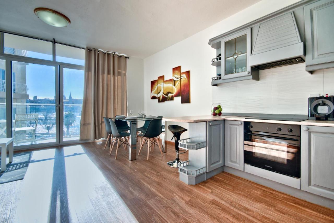 Apartamento Bastions Seaview And Duplex Penthouse In By Shortletsmalta *
