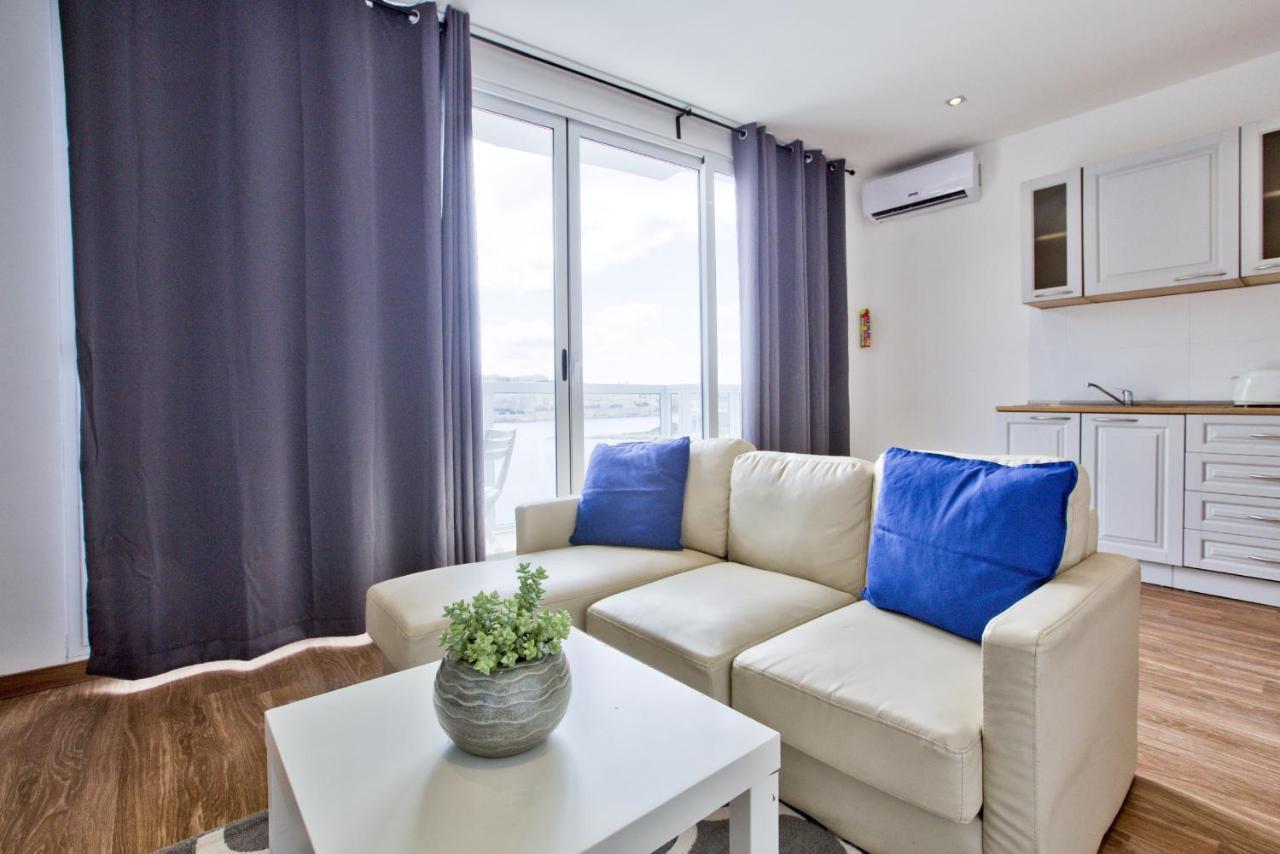 Bastions Seaview And Duplex Penthouse In By Shortletsmalta Apartamento