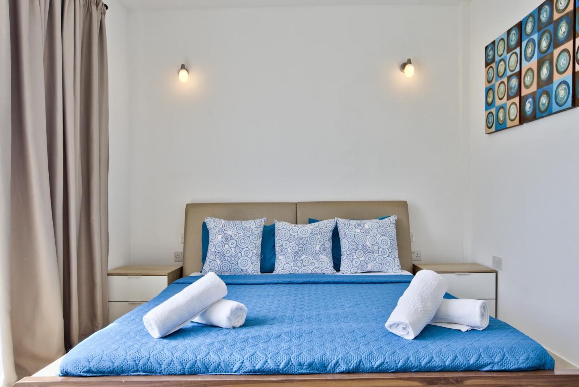 Apartamento Bastions Seaview And Duplex Penthouse In By Shortletsmalta *