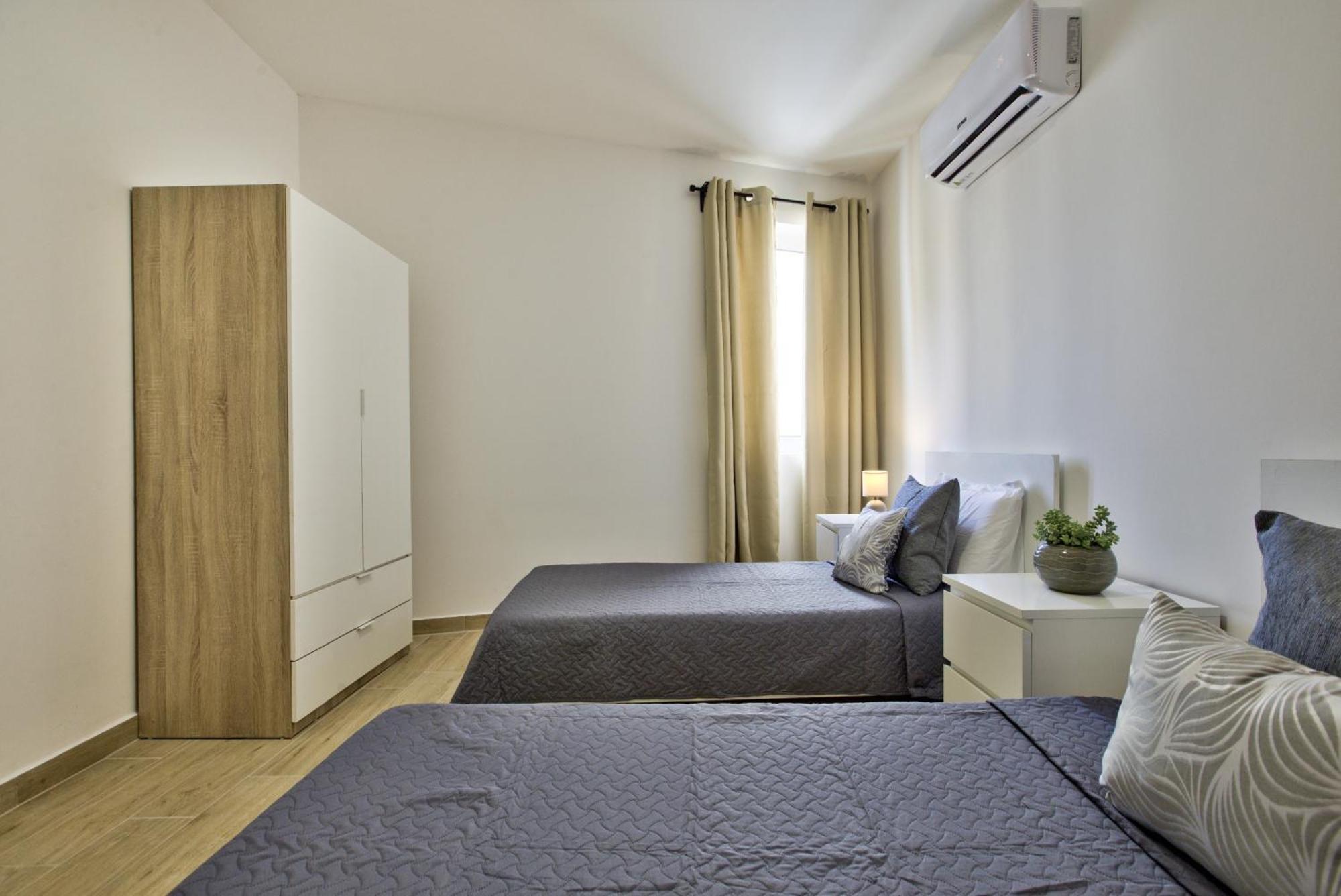 Bastions Seaview And Duplex Penthouse In By Shortletsmalta Apartamento *