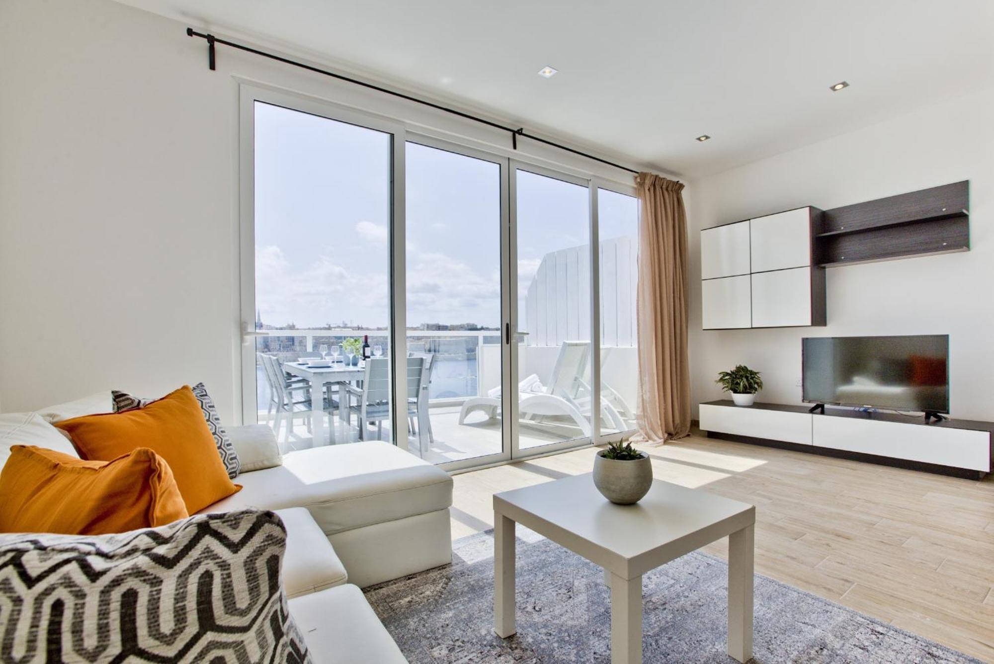 Bastions Seaview And Duplex Penthouse In By Shortletsmalta Sliema